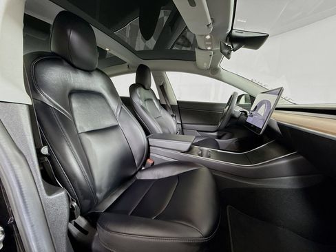 Used 2018 Tesla Model 3 RWD image 26
