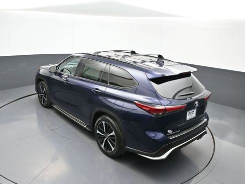 Used 2021 Toyota Highlander XSE image 42