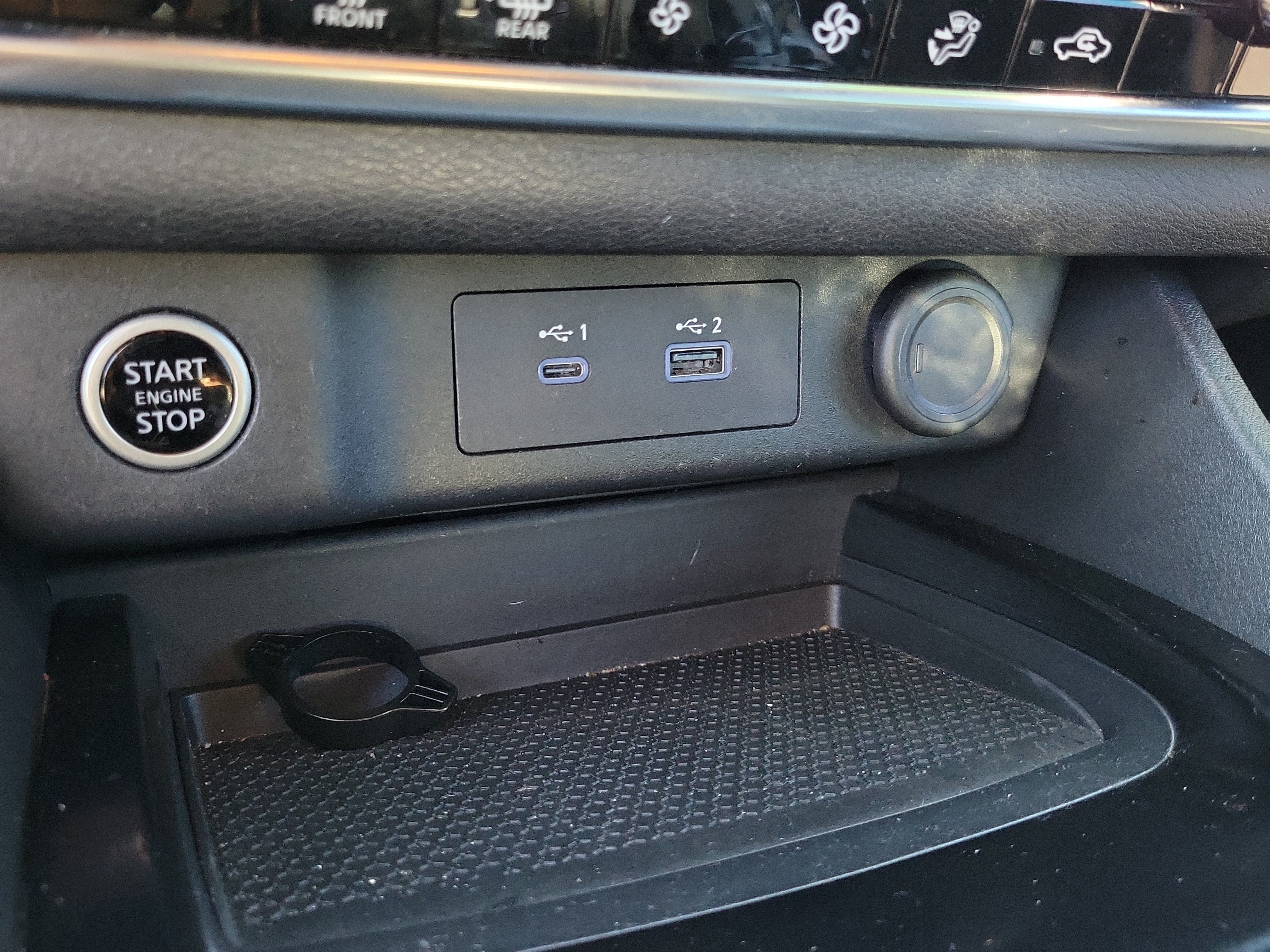Certified 2023 Nissan Rogue SV FWD image 27