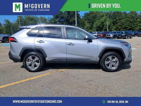 Used 2024 Toyota RAV4 XLE w/ Convenience Package AWD/4WD image 8