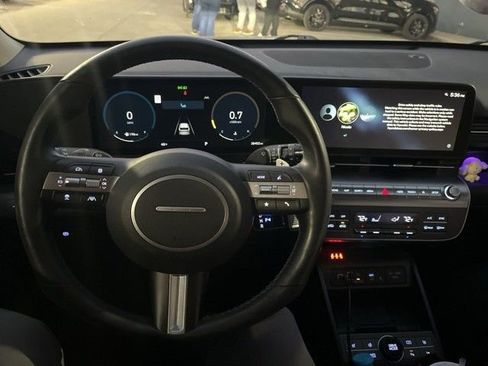 Used 2024 Hyundai Kona Limited FWD image 6