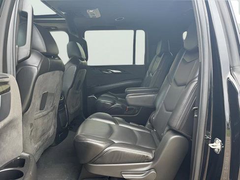 Used 2020 Cadillac Escalade ESV Platinum AWD/4WD image 33