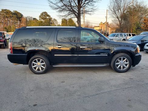 Used 2013 GMC Yukon XL Denali image 9