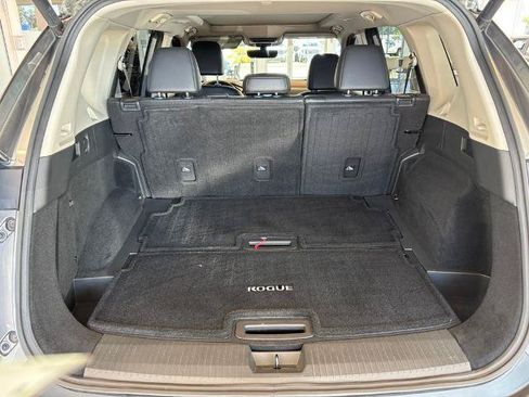 Certified 2023 Nissan Rogue Platinum w/ Platinum Premium Package AWD/4WD image 29