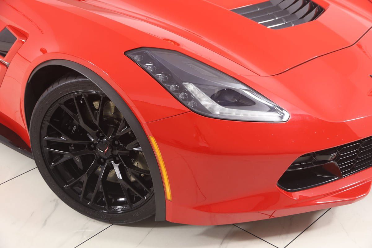 Used 2019 Chevrolet Corvette Grand Sport RWD image 18