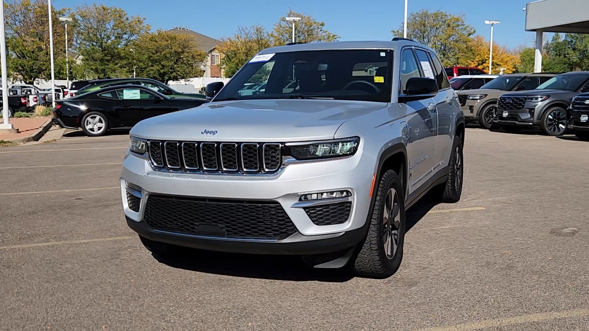 Used 2024 Jeep Grand Cherokee Limited 4xe AWD/4WD image 4