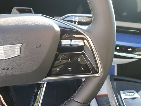 New 2026 Cadillac Optiq Sport 1 image 35