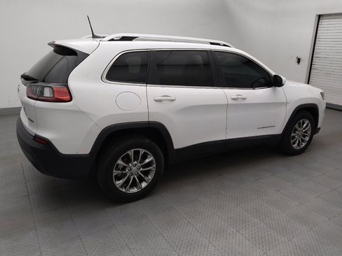Used 2019 Jeep Cherokee Latitude Plus w/ Comfort/Convenience Group FWD image 10