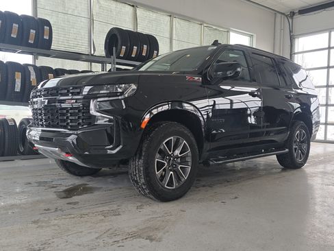 Used 2024 Chevrolet Tahoe Z71 w/ Luxury Package image 4