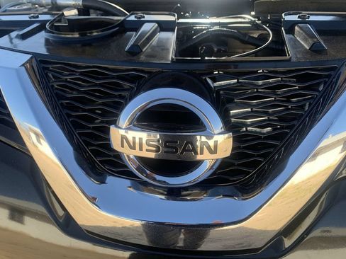 Used 2016 Nissan Rogue S w/ S Family Package FWD image 30