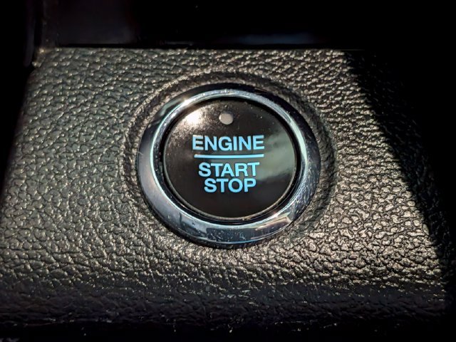 Used 2019 Ford F150 Lariat w/ Equipment Group 502A Luxury AWD/4WD image 33