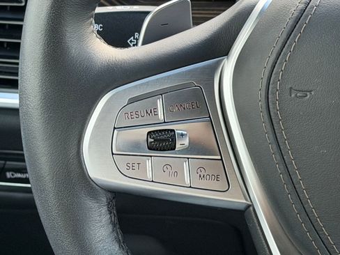 Certified 2025 BMW X7 xDrive40i AWD/4WD image 17