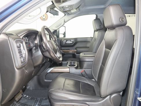 Used 2021 Chevrolet Silverado 1500 LT Trail Boss w/ Convenience Package II image 10