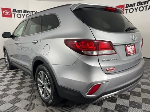 Used 2018 Hyundai Santa Fe SE image 23
