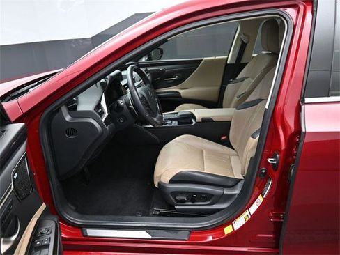 Used 2019 Lexus ES 350 w/ Luxury Package image 9