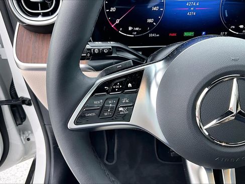 Used 2025 Mercedes-Benz GLC 350e GLC 350e image 24