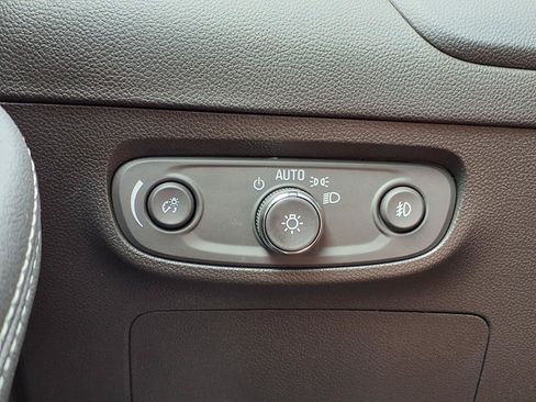 Used 2023 Buick Encore GX Select w/ Sport Touring Package AWD/4WD image 20
