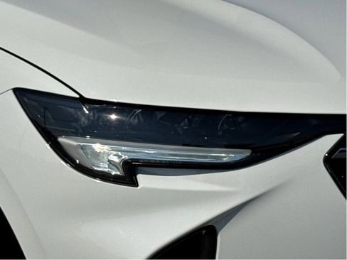 Used 2021 Buick Envision Essence w/ Technology Package I image 5