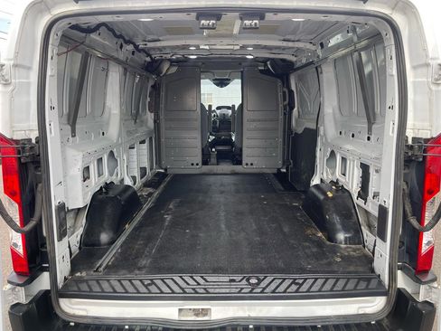 Used 2019 Ford Transit 250 130 Low Roof RWD image 10