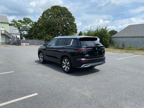 New 2025 Mitsubishi Outlander SEL image 8