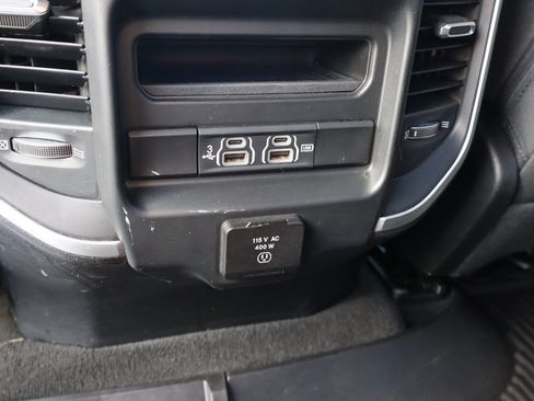 Used 2020 RAM 1500 Big Horn AWD/4WD image 25