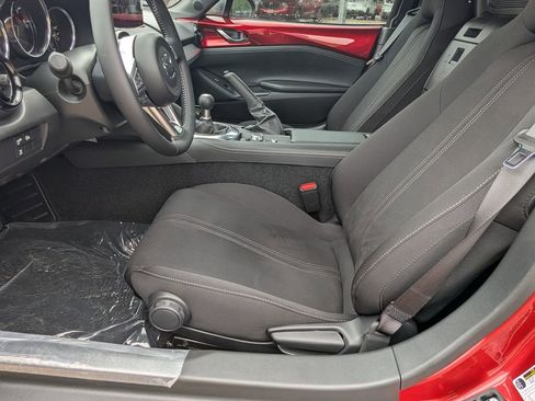 New 2026 MAZDA MX-5 Miata Club image 5