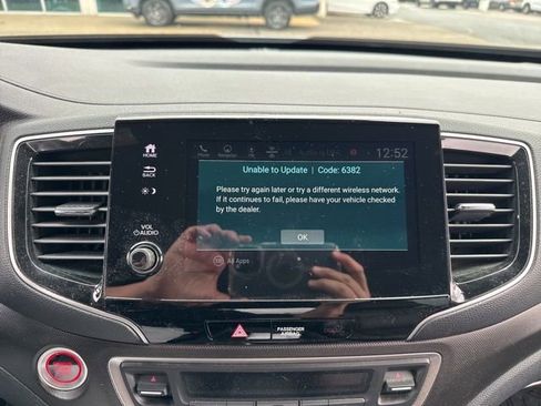 Certified 2023 Honda Passport TrailSport image 17