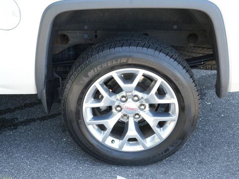 Used 2018 GMC Sierra 1500 SLT w/ SLT Premium Package AWD/4WD image 38