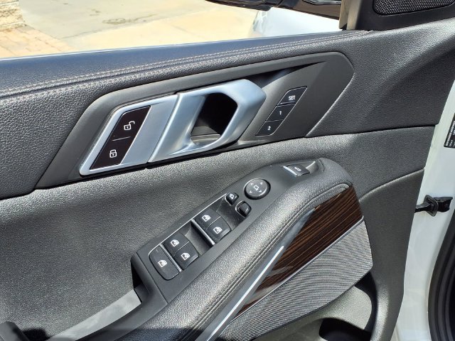 Used 2020 BMW X5 sDrive40i w/ Convenience Package RWD image 19