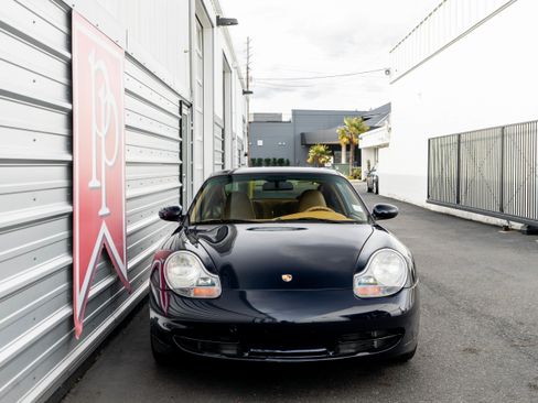 Used 1999 Porsche 911 Carrera 4 image 30
