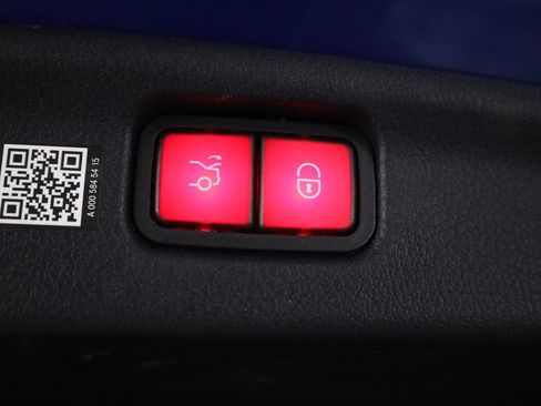 Used 2026 Mercedes-Benz C 300 4MATIC Sedan image 70