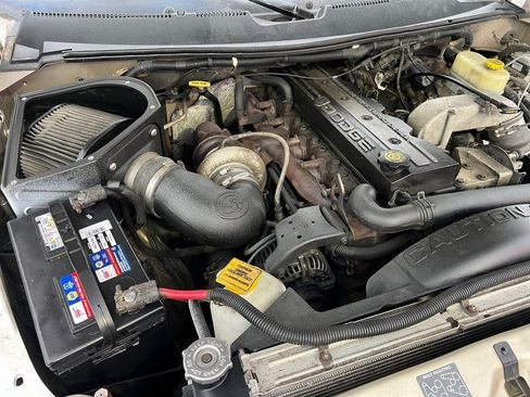 Used 2002 Dodge Ram 2500 Truck SLT image 40