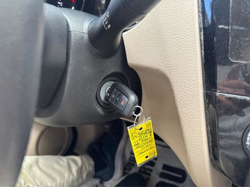 Used 2017 Nissan Rogue S w/ S Appearance Package image 21