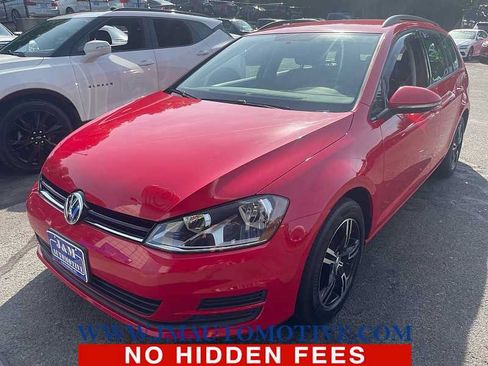 Used 2017 Volkswagen Golf S FWD image 1