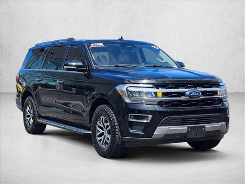 Used 2022 Ford Expedition Max Limited RWD image 3