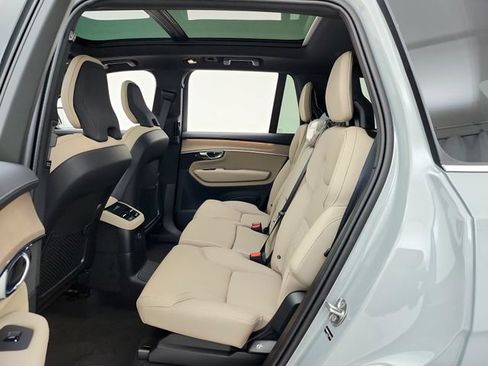 New 2026 Volvo XC90 T8 Plus AWD/4WD image 24