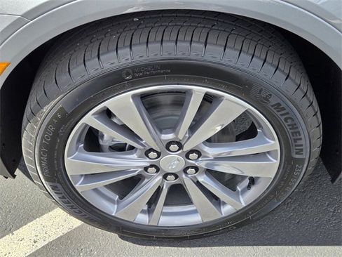 New 2026 Cadillac XT5 Premium Luxury w/ Driver Assist Package image 9