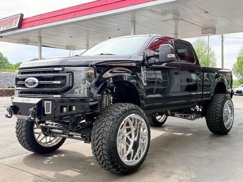 Used 2019 Ford F250 Lariat w/ Lariat Value Package AWD/4WD image 6