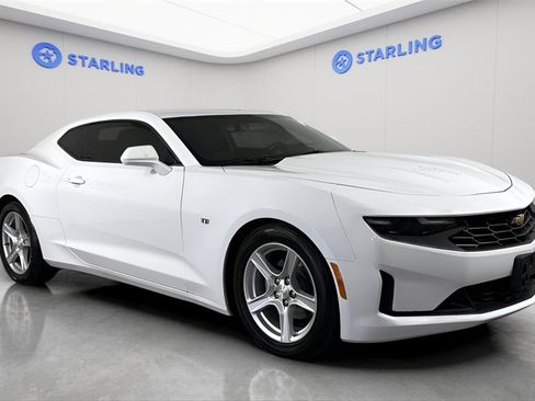 Used 2022 Chevrolet Camaro LT image 13