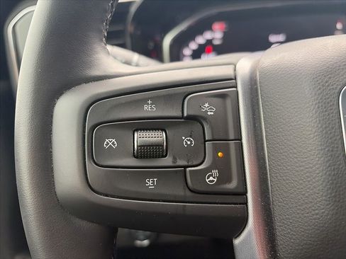 Used 2024 GMC Sierra 1500 Elevation image 11