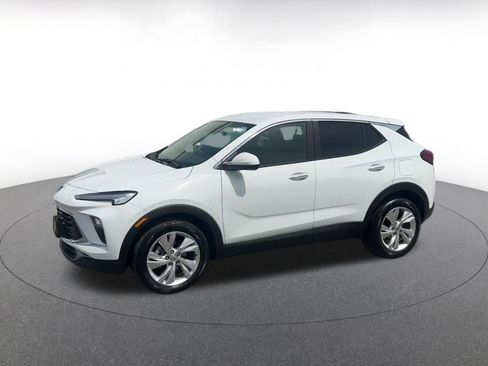 Used 2025 Buick Encore GX Preferred FWD image 9