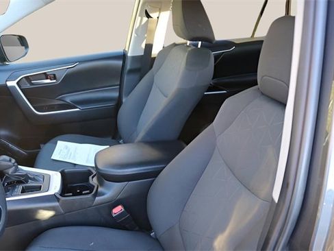 Used 2024 Toyota RAV4 XLE image 10