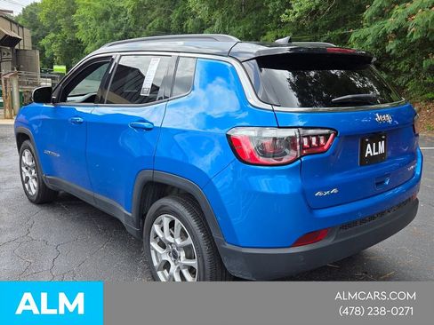 Used 2025 Jeep Compass Limited AWD/4WD image 3