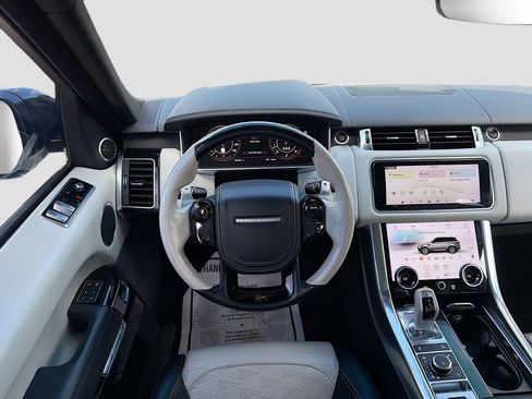 Used 2020 Land Rover Range Rover Sport SVR image 18