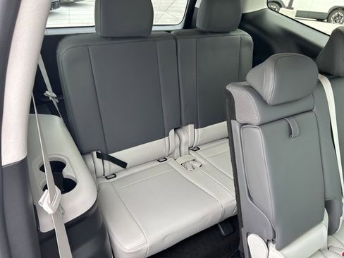 New 2026 Hyundai Ioniq 9 SEL image 19