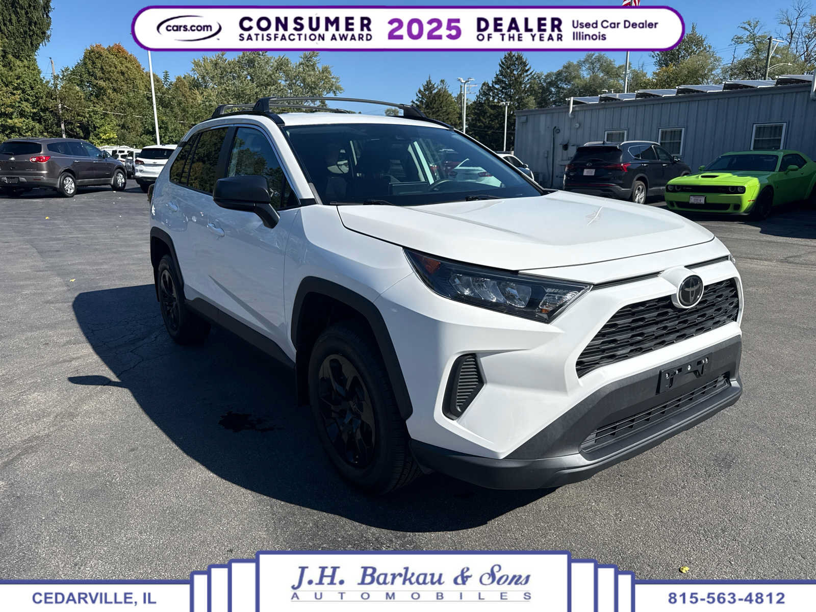 Used 2019 Toyota RAV4 LE w/ Carpet Mat Package AWD/4WD image 1