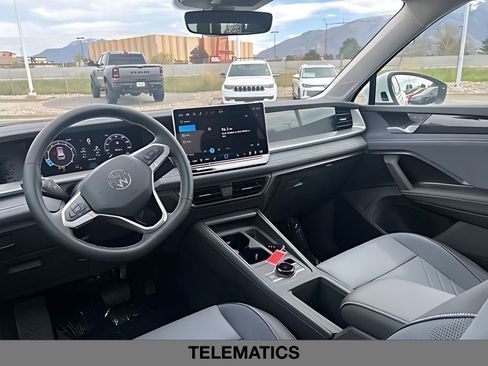 New 2026 Volkswagen Tiguan SE AWD/4WD image 18
