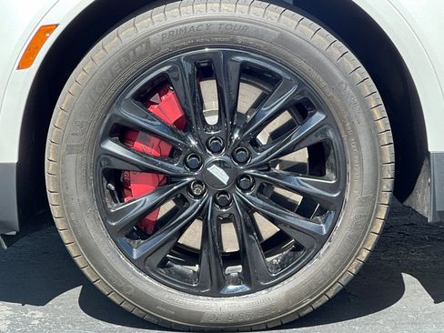 Used 2022 Cadillac XT5 Sportv w/ LPO, ONYX Package image 46