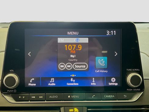 Used 2023 Nissan Altima 2.5 SR FWD image 14