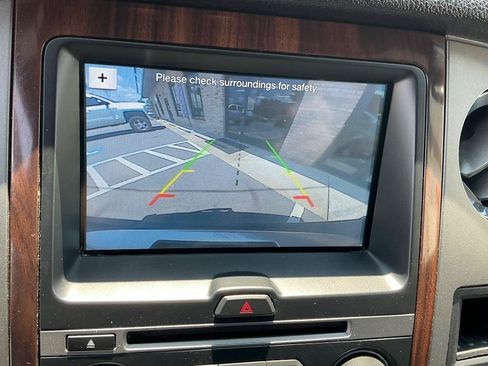 Used 2017 Ford Expedition EL Platinum RWD image 25